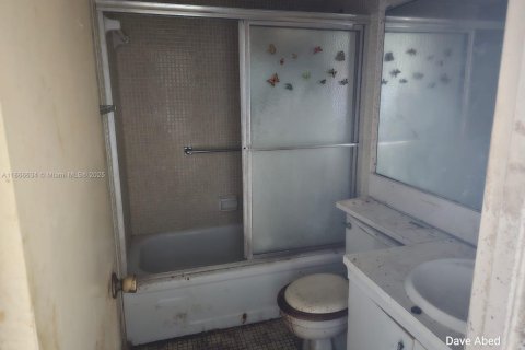 Condo in Deerfield Beach, Florida, 2 bedrooms  № 2010751 - photo 2