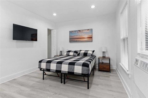 House in Orlando, Florida 1 bedroom, 52.56 sq.m. № 1220402 - photo 12