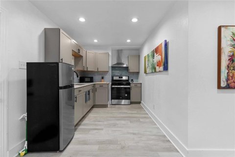 House in Orlando, Florida 1 bedroom, 52.56 sq.m. № 1220402 - photo 7