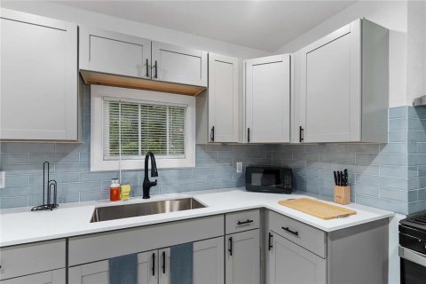 House in Orlando, Florida 1 bedroom, 52.56 sq.m. № 1220402 - photo 10