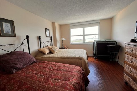 Copropriété à vendre à Miami Beach, Floride: 2 chambres, 101.26 m2 № 2010078 - photo 8