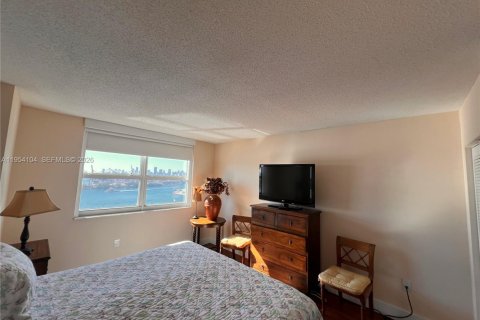 Copropriété à vendre à Miami Beach, Floride: 2 chambres, 101.26 m2 № 2010078 - photo 11