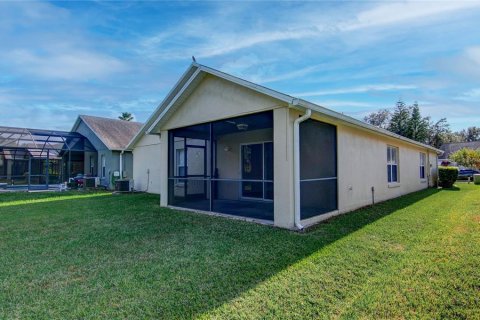 House in Orlando, Florida 4 bedrooms, 180.42 sq.m. № 1796017 - photo 26