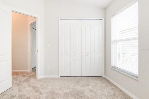 House in Orlando, Florida 4 bedrooms, 180.42 sq.m. № 1796017 - photo 23