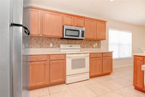 House in Orlando, Florida 4 bedrooms, 180.42 sq.m. № 1796017 - photo 8