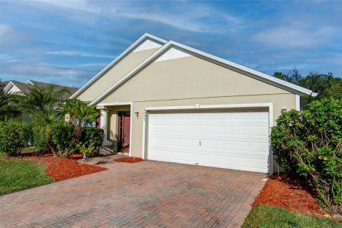 House in Orlando, Florida 4 bedrooms, 180.42 sq.m. № 1796017 - photo 2