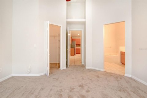 House in Orlando, Florida 4 bedrooms, 180.42 sq.m. № 1796017 - photo 14