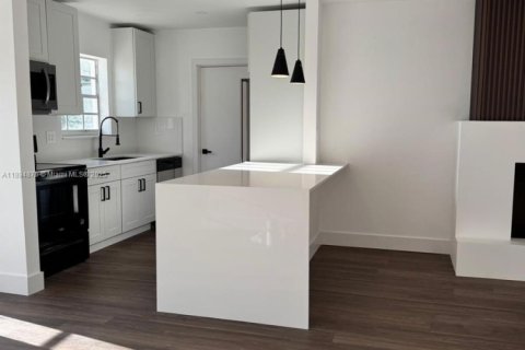 Villa ou maison à vendre à Fort Lauderdale, Floride: 3 chambres, 102.19 m2 № 1947992 - photo 7