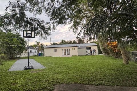 Casa en venta en Fort Lauderdale, Florida, 3 dormitorios, 102.19 m2 № 1947992 - foto 21