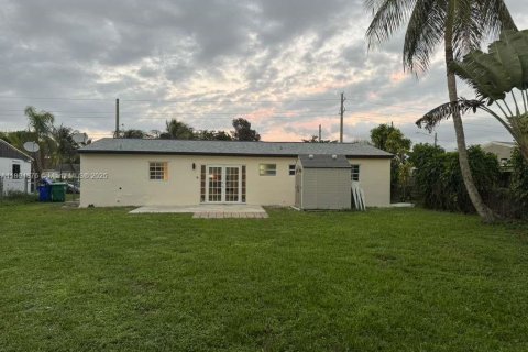 Villa ou maison à vendre à Fort Lauderdale, Floride: 3 chambres, 102.19 m2 № 1947992 - photo 2