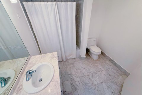 Copropriété à louer à Miami, Floride: 47.01 m2 № 2077285 - photo 6