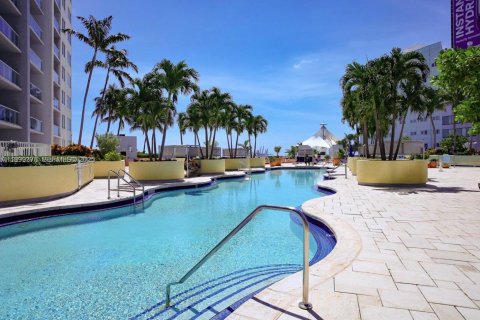 Copropriété à louer à Miami, Floride: 47.01 m2 № 2077285 - photo 8