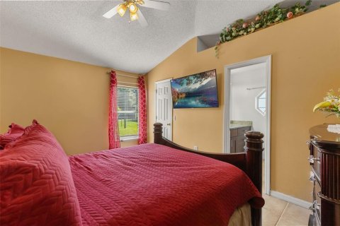 House in Kissimmee, Florida 3 bedrooms, 123.75 sq.m. № 2313229 - photo 23