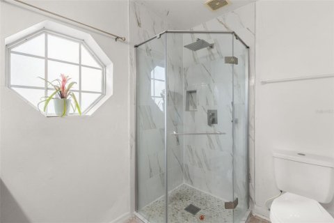 House in Kissimmee, Florida 3 bedrooms, 123.75 sq.m. № 2313229 - photo 25