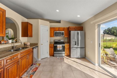 House in Kissimmee, Florida 3 bedrooms, 123.75 sq.m. № 2313229 - photo 12