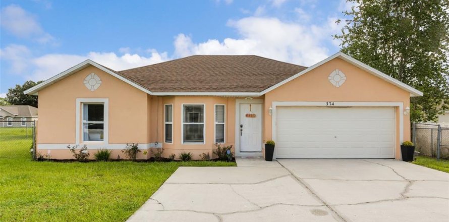 House in Kissimmee, Florida 3 bedrooms, 123.75 sq.m. № 2313229