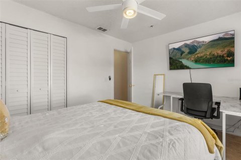 House in Kissimmee, Florida 3 bedrooms, 123.75 sq.m. № 2313229 - photo 15