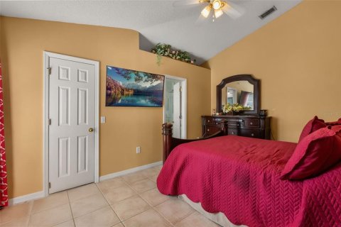 House in Kissimmee, Florida 3 bedrooms, 123.75 sq.m. № 2313229 - photo 21