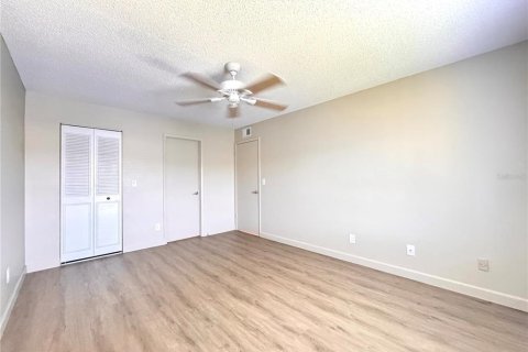 Condo in Sanford, Florida, 2 bedrooms  № 1870703 - photo 14