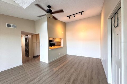 Condominio en alquiler en Sanford, Florida, 2 dormitorios, 99.87 m2 № 1870703 - foto 4