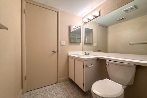 Condo in Sanford, Florida, 2 bedrooms  № 1870703 - photo 9