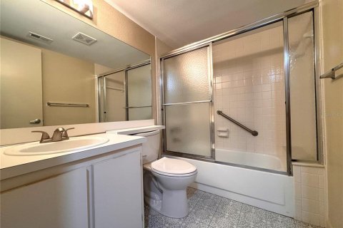 Condo in Sanford, Florida, 2 bedrooms  № 1870703 - photo 8