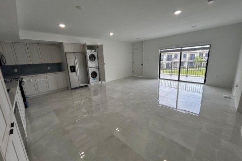 House in Homestead, Florida 3 bedrooms № 1925436 - photo 10