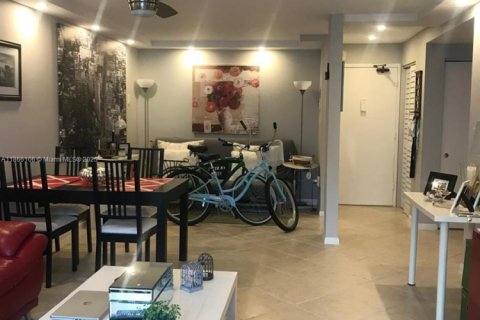 Купить кондоминиум в Майами-Бич, Флорида 1 спальня, 60.85м2, № 1957905 - фото 9