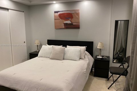 Купить кондоминиум в Майами-Бич, Флорида 1 спальня, 60.85м2, № 1957905 - фото 8