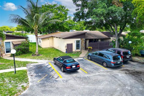 Casa en venta en Hollywood, Florida, 2 dormitorios, 139.35 m2 № 1794543 - foto 4