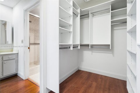 Casa en venta en Hollywood, Florida, 2 dormitorios, 139.35 m2 № 1794543 - foto 25
