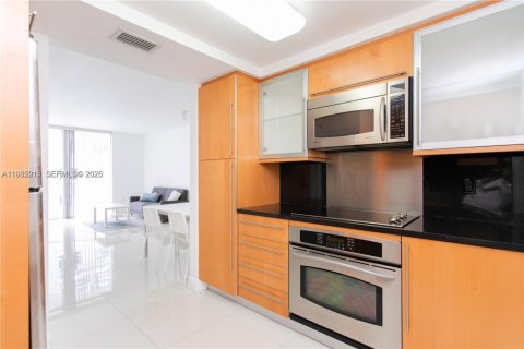 Снять в аренду кондоминиум в Майами-Бич, Флорида 1 спальня, 75.07м2, № 2050908 - фото 27