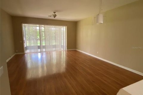 Touwnhouse à louer à Orlando, Floride: 2 chambres, 143.63 m2 № 2388755 - photo 3