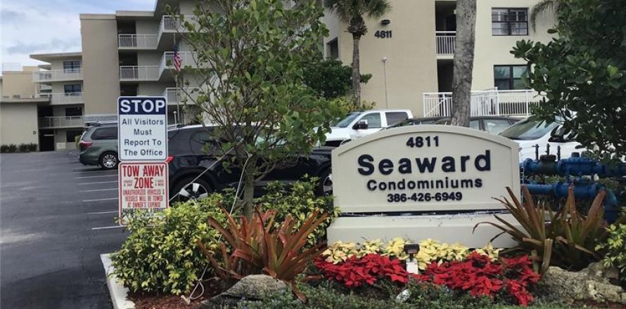 Condo in New Smyrna Beach, Florida, 2 bedrooms № 1812966