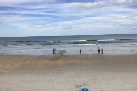 Condo in New Smyrna Beach, Florida, 2 bedrooms  № 1812966 - photo 5
