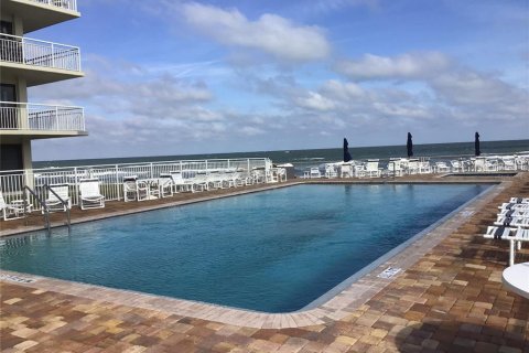 Condo in New Smyrna Beach, Florida, 2 bedrooms  № 1812966 - photo 4
