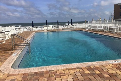 Condo in New Smyrna Beach, Florida, 2 bedrooms  № 1812966 - photo 25