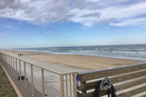 Condo in New Smyrna Beach, Florida, 2 bedrooms  № 1812966 - photo 6