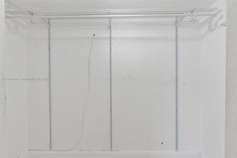 Condominio en venta en Miami, Florida, 2 dormitorios, 114.73 m2 № 1985429 - foto 15