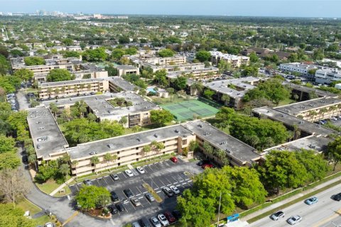 Condominio en venta en Miami, Florida, 2 dormitorios, 114.73 m2 № 1985429 - foto 24