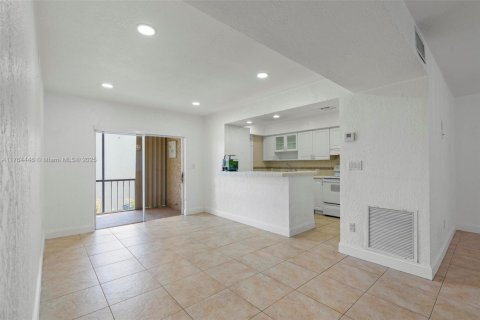 Condominio en venta en Miami, Florida, 2 dormitorios, 114.73 m2 № 1985429 - foto 7