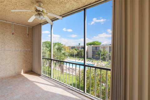 Condominio en venta en Miami, Florida, 2 dormitorios, 114.73 m2 № 1985429 - foto 22