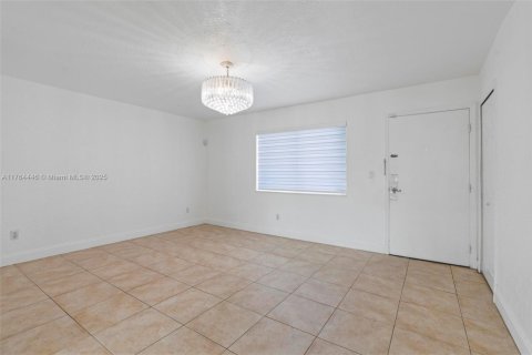 Condominio en venta en Miami, Florida, 2 dormitorios, 114.73 m2 № 1985429 - foto 6
