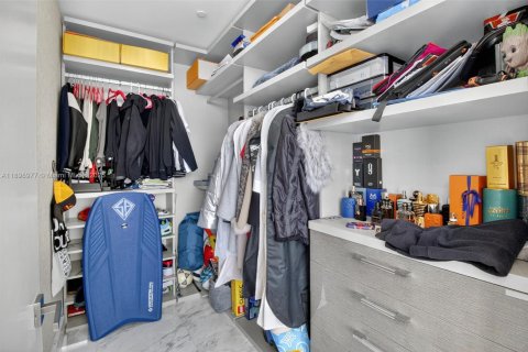Condominio en alquiler en Aventura, Florida, 3 dormitorios, 267.28 m2 № 1953491 - foto 23
