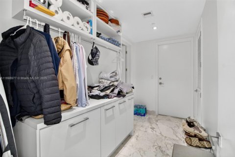 Condominio en alquiler en Aventura, Florida, 3 dormitorios, 267.28 m2 № 1953491 - foto 29