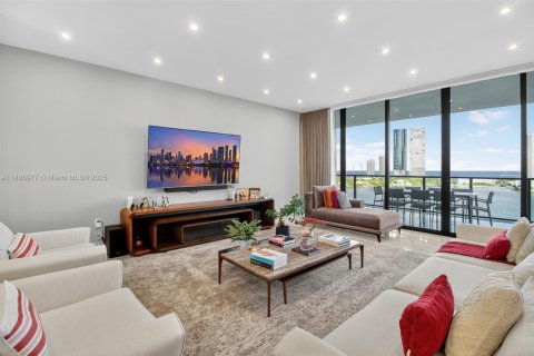 Condominio en alquiler en Aventura, Florida, 3 dormitorios, 267.28 m2 № 1953491 - foto 1