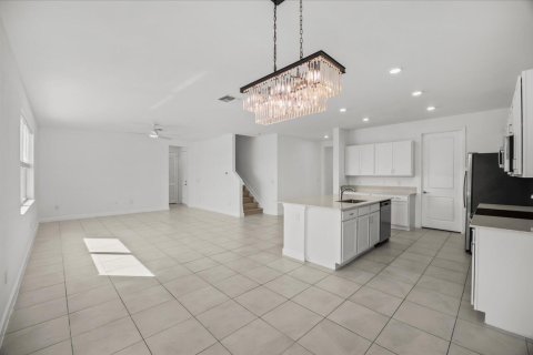 Villa ou maison à vendre à Port St. Lucie, Floride: 5 chambres, 312.24 m2 № 2439230 - photo 4