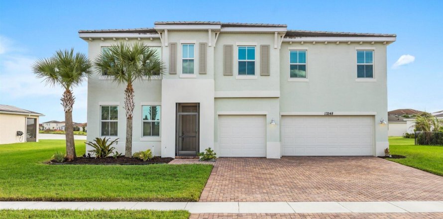 Villa ou maison à Port St. Lucie, Floride 5 chambres, 312.24 m2 № 2439230