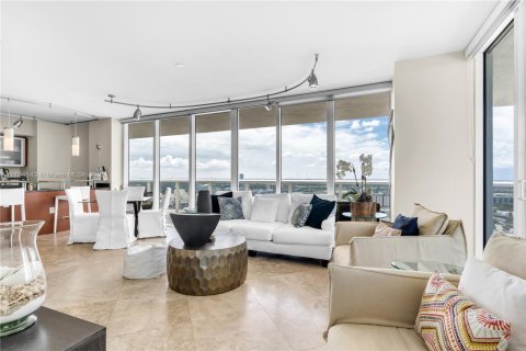 Condominio en alquiler en Hallandale Beach, Florida, 2 dormitorios, 135.45 m2 № 1959057 - foto 20