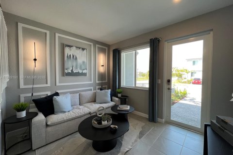 Снять в аренду таунхаус в Хомстед, Флорида 3 спальни, 153.2м2, № 2062248 - фото 2